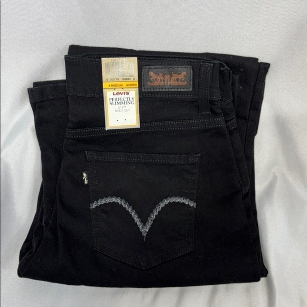Levi's 512 perfectly slimming  Classic Black Denim bootcut jeans pants